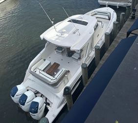 38' Tiara Yachts 2023